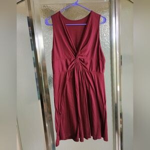 Chic Sleeveless Burgundy Midi Dress